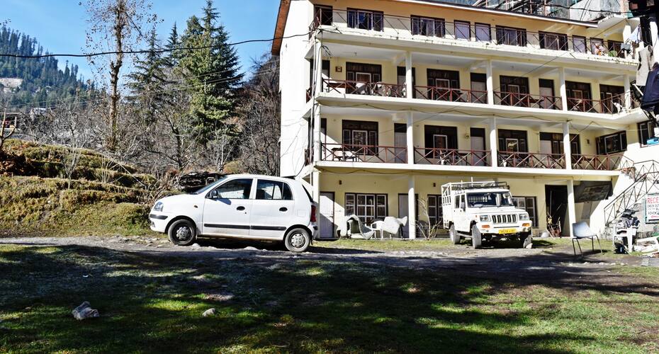 Gaurav Guest House, Manali 1